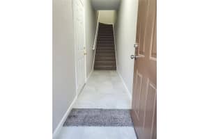 18048 VILLA CREEK DR #18048, TAMPA, FL 33647 Sold 09/23/22