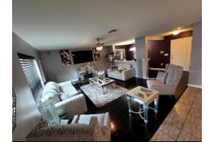 7623 TANGLE RUSH DR, GIBSONTON, FL 33534 Sold 02/13/23