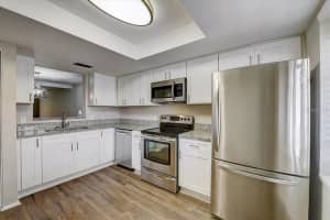 19029 US HIGHWAY 19 N #15D, CLEARWATER, FL 33764 Sold 10/07/22