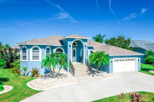 805 GOLF ISLAND DR, APOLLO BEACH, FL 33572 Sold 09/20/22