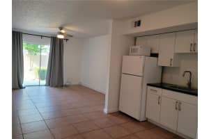 4511 S OAK DR #R21B, TAMPA, FL 33611 Sold 08/12/22