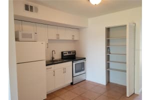 4511 S OAK DR #R21B, TAMPA, FL 33611 Sold 08/12/22