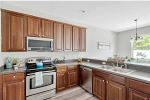 11210 CREEK HAVEN DR, RIVERVIEW, FL 33569 Sold 10/15/22