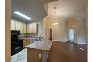 10105 COURTNEY OAKS CIR #301, TAMPA, FL 33619 Sold 08/09/22