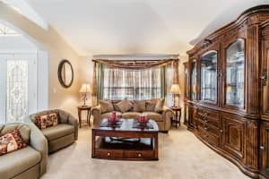 6815 PINE SPRINGS DR, WESLEY CHAPEL, FL 33545 Sold 04/03/23