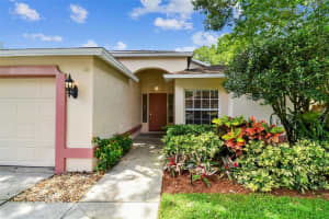 24308 TWIN LAKE DR, LAND O LAKES, FL 34639 Sold 10/03/22