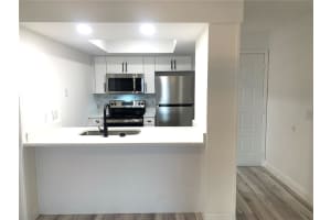 3804 N OAK DR #X52, TAMPA, FL 33611 Sold 08/22/22