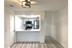3804 N OAK DR #X52, TAMPA, FL 33611 Sold 08/22/22