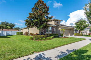 2226 VALTERRA VISTA WAY, VALRICO, FL 33594 Sold 10/07/22