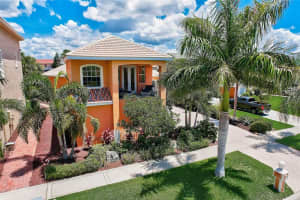 6117 MARBELLA BLVD, APOLLO BEACH, FL 33572 Sold 12/15/22