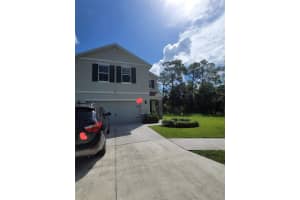 1038 ASHENTREE DR, PLANT CITY, FL 33563 Sold 07/28/22
