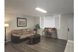2635 SEVILLE BLVD #211, CLEARWATER, FL 33764 Sold 08/19/22