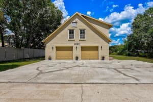 2220 LINDA LN, LUTZ, FL 33558 Sold 08/15/22
