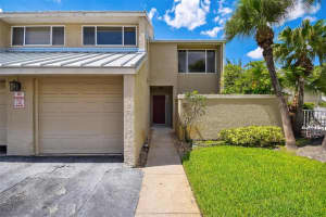 3401 WATERBRIDGE DR, TAMPA, FL 33618 Sold 08/08/22