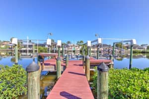 903 GOLF ISLAND DR, APOLLO BEACH, FL 33572 Sold 01/05/23