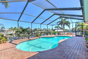 903 GOLF ISLAND DR, APOLLO BEACH, FL 33572 Sold 01/05/23