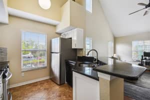 10524 WHITE LAKE CT #10524, TAMPA, FL 33626 Sold 09/13/22