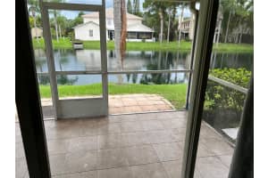 34 EMERALD BAY DR, OLDSMAR, FL 34677 Sold 10/17/22