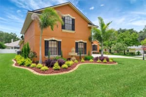 809 CITRUS WOOD LN, VALRICO, FL 33594 Sold 10/05/22