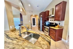 10711 DEEPBROOK DR, RIVERVIEW, FL 33569 Sold 08/16/22