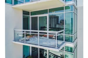 400 4 AVE S #1110, ST PETERSBURG, FL 33701 Sold 10/12/22