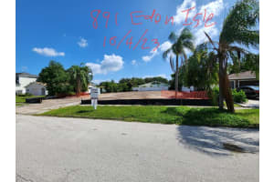 891 EDEN ISLE BOULEVARD, ST PETERSBURG, FL 33704 Sold 12/23/24
