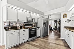 2706 MOCK ORANGE CT, VALRICO, FL 33594 Sold 08/23/22