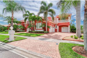 5903 LA ROSA LN, APOLLO BEACH, FL 33572 Sold 05/25/23