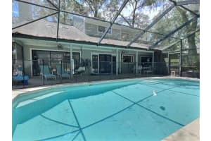 2108 DOGWOOD CIR, MOUNT DORA, FL 32757 Sold 09/28/22