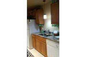 5246 81ST ST N #8, ST PETERSBURG, FL 33709 Sold 09/15/22