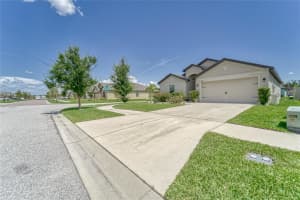 943 WYNNMERE WALK AVE, RUSKIN, FL 33570 Sold 09/15/22