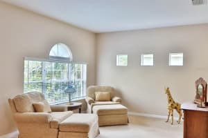 502 YORK DALE DR, RUSKIN, FL 33570 Sold 09/15/22