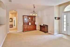 502 YORK DALE DR, RUSKIN, FL 33570 Sold 09/15/22