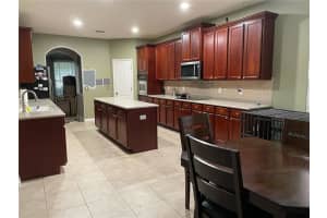 306 APACHE LN, SEFFNER, FL 33584 Sold 12/16/22