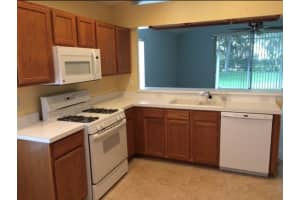 629 SOMERSTONE DR, VALRICO, FL 33594 Sold 10/17/22