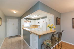 5286 81ST ST N #19, ST PETERSBURG, FL 33709 Sold 11/11/22