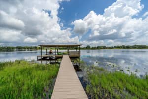 1202 OXBRIDGE DR, LUTZ, FL 33549 Sold 09/15/22