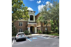 2405 COURTNEY MEADOWS CT #301, TAMPA, FL 33619 Sold 09/13/22