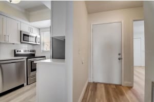 3811 N OAK DR #E61, TAMPA, FL 33611 Sold 10/07/22