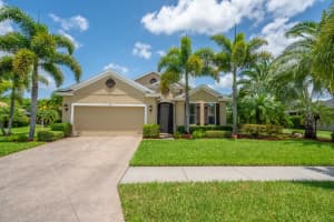 314 Royal Bonnet Dr, Apollo Beach, FL 33572, Sold 09/26/22