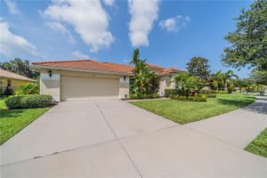 319 Royal Bonnet Dr, Apollo Beach, FL 33572, Sold 08/26/22