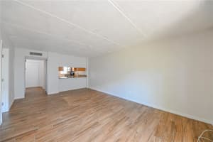 3805 N OAK DR #C41, TAMPA, FL 33611 Sold 09/23/22