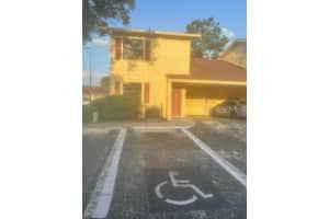 7517 CAMARINA CALLE, TAMPA, FL 33615 Sold 12/12/23