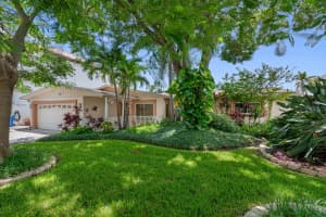 3912 FONTAINEBLEAU DR, TAMPA, FL 33634 Sold 08/23/23