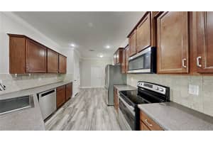 612 19th St NW, Ruskin, FL 33570, Sold 10/28/22