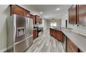 612 19th St NW, Ruskin, FL 33570, Sold 10/28/22