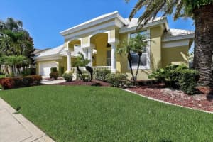 1307 ALHAMBRA DR, APOLLO BEACH, FL 33572 Sold 01/05/23