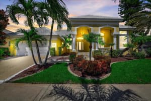 1307 ALHAMBRA DR, APOLLO BEACH, FL 33572 Sold 01/05/23