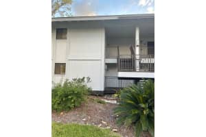 4782 Fox Hunt Dr, Zephyrhills, FL 33543, Sold 10/18/22