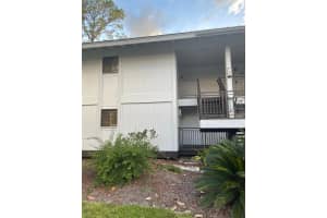 4782 Fox Hunt Dr, Zephyrhills, FL 33543, Sold 10/18/22